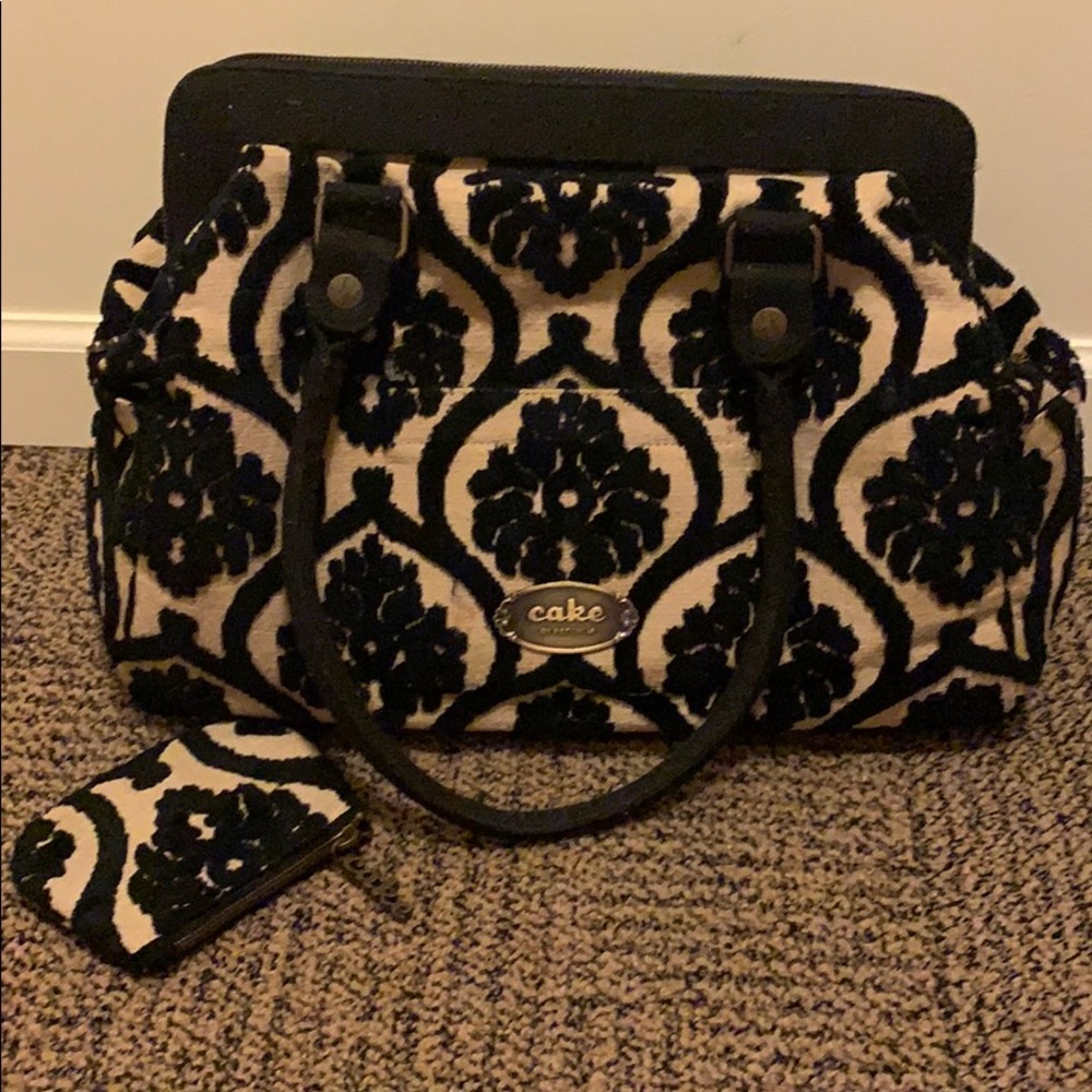 Petunia pickle bottom cake diaper bag w coin purse